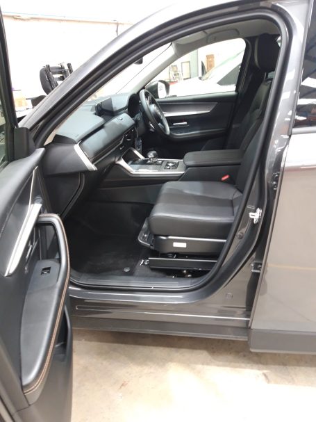 Rotating Seat in Vehicle